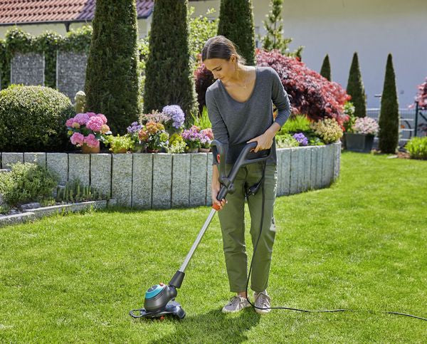 Gardena EasyCut 450/25 - elektrische grastrimmer 450W met 25 cm snijbreedte