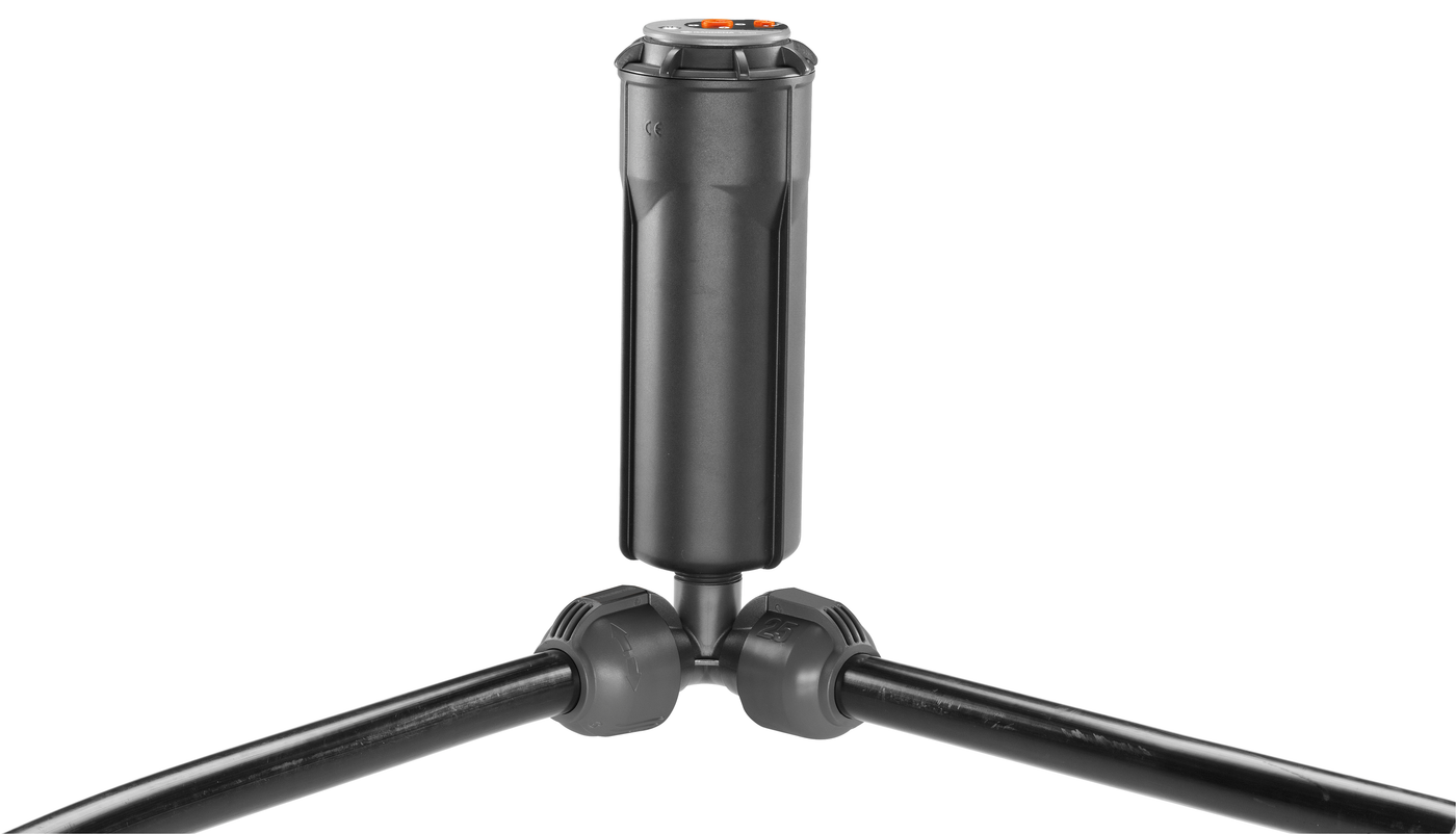 Front view of a Gardena garden sprinkler head attached to a tripod stand.