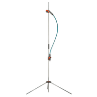 Front view of a Gardena garden sprinkler with a tripod stand., miniatuur 1