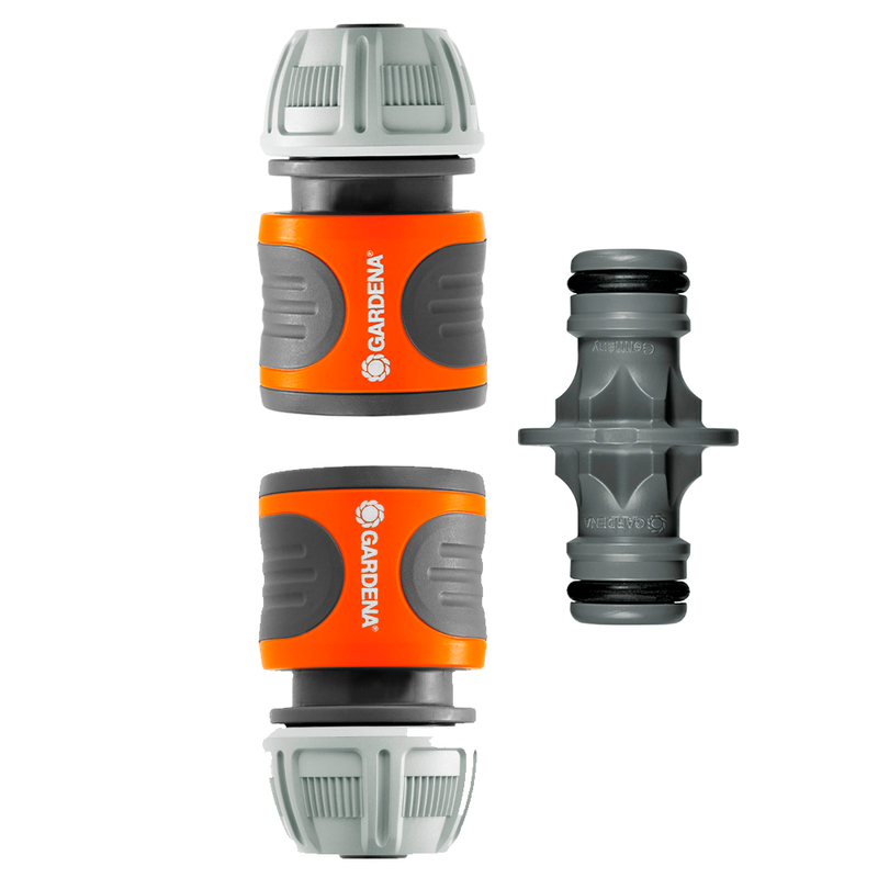 Gardena hose connectors and a coupling piece for garden irrigation systems., Slangkoppeling bij Vijvercentrum