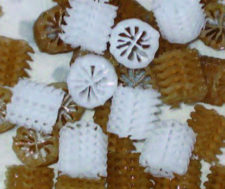 Bio Carrier type Helix zak 100liter — Filtermedium bij Vijvercentrum