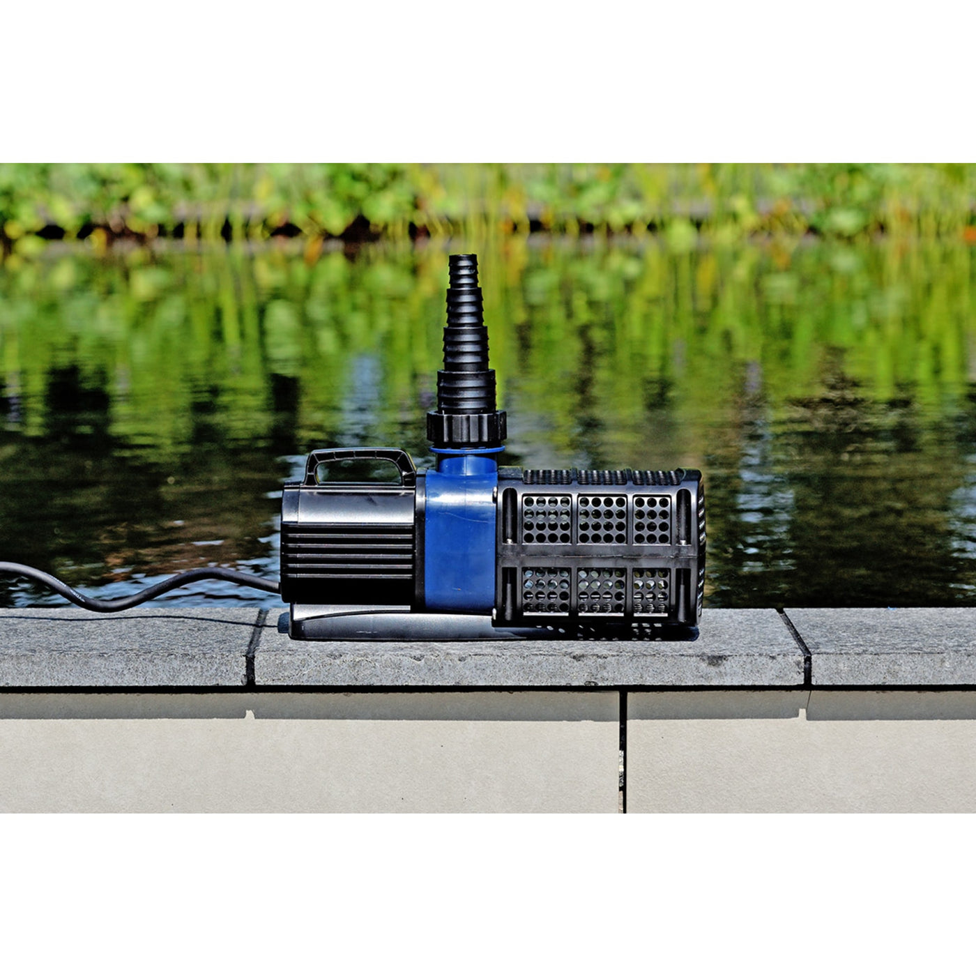AquaForte DM Vario LV 20.000 vijverpomp 12V regelbaar - 18.600 l/h - RD759 B 00e0